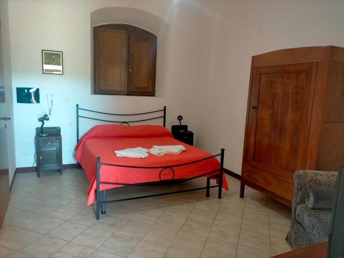Antico Borgo La Commenda Aparthotel Montefiascone Eksteriør bilde