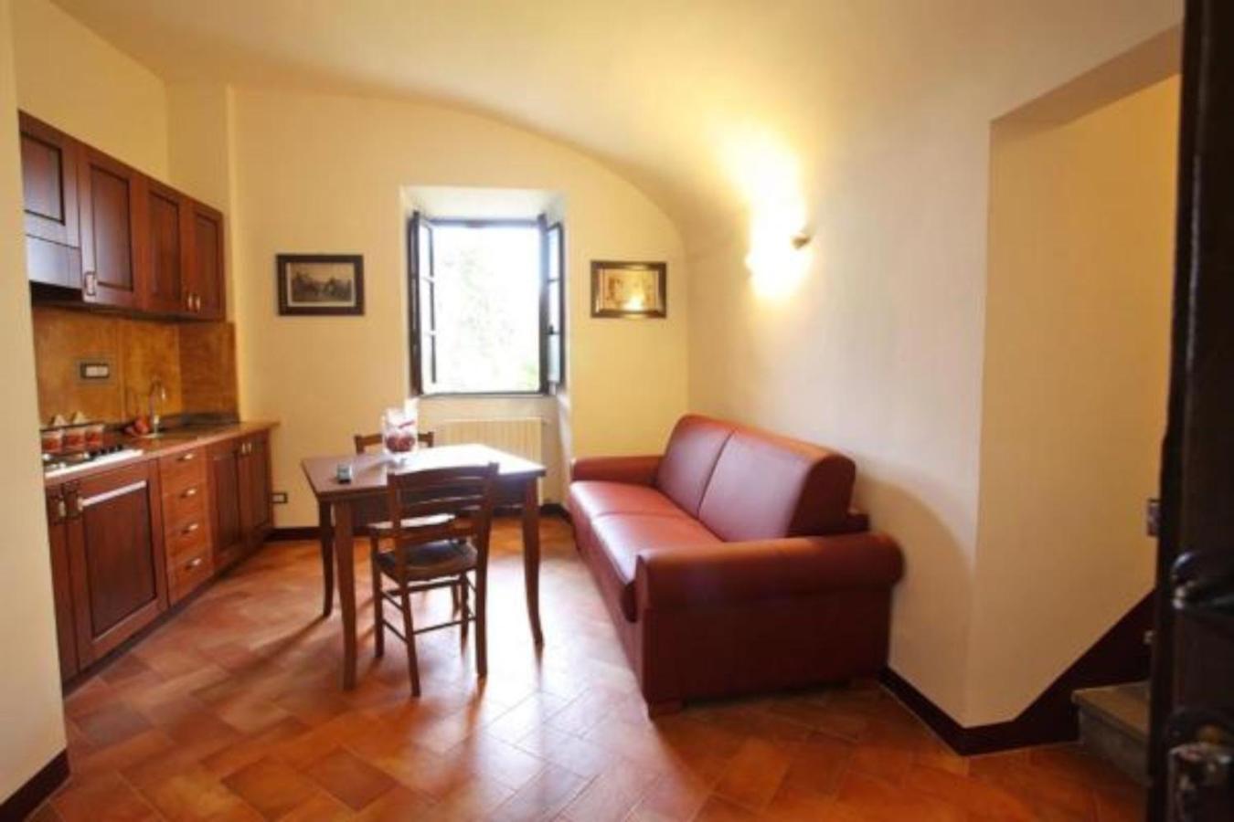 Antico Borgo La Commenda Aparthotel Montefiascone Eksteriør bilde
