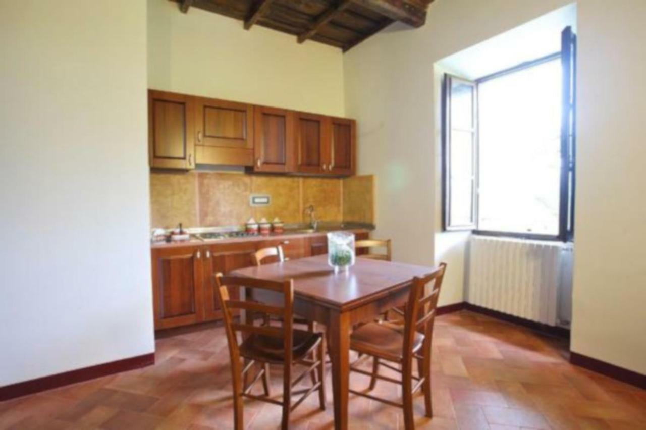 Antico Borgo La Commenda Aparthotel Montefiascone Eksteriør bilde