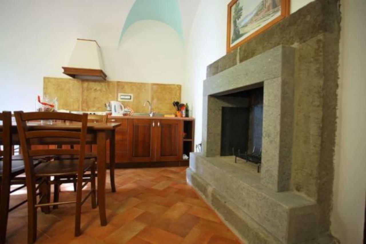 Antico Borgo La Commenda Aparthotel Montefiascone Eksteriør bilde